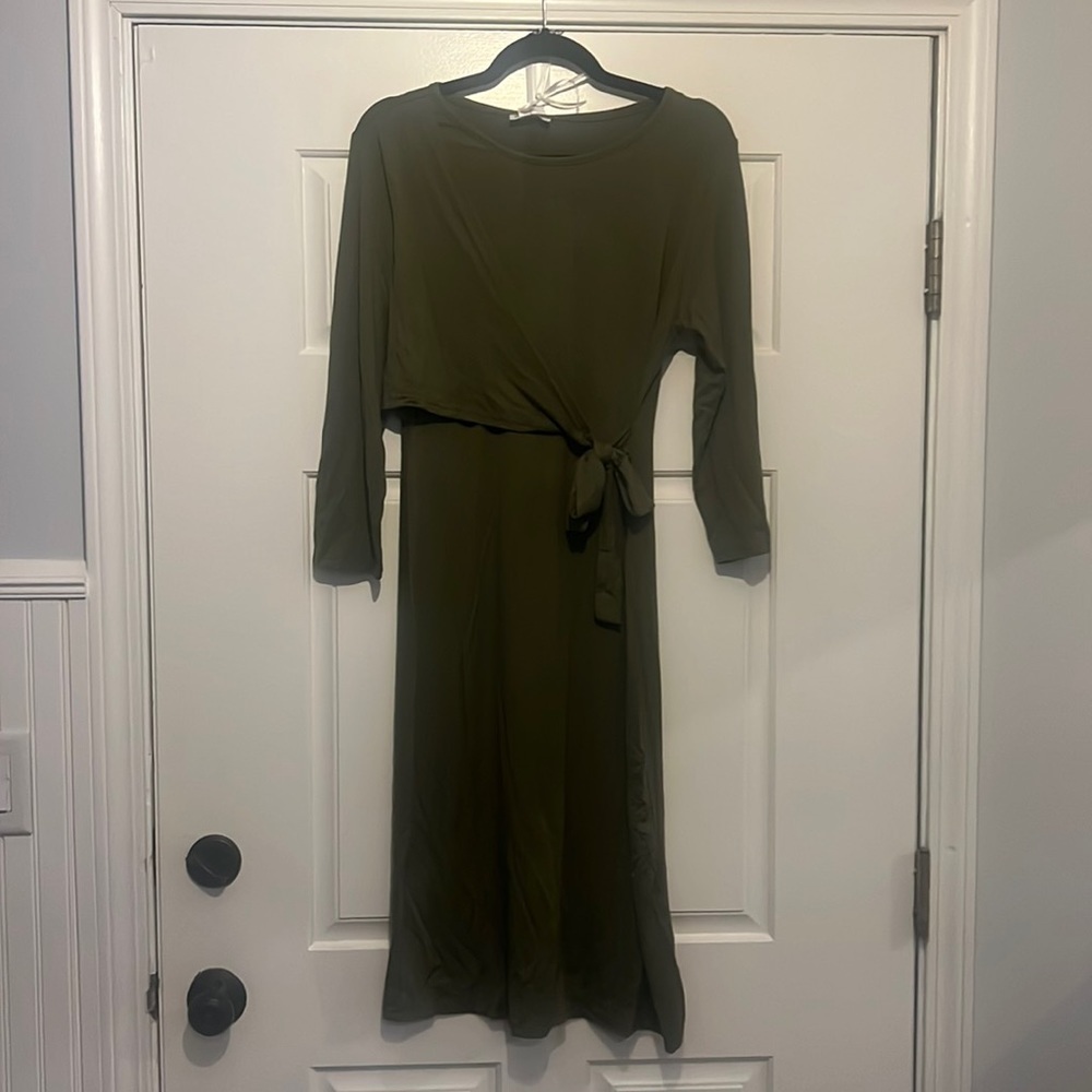 Times two green maternity dress